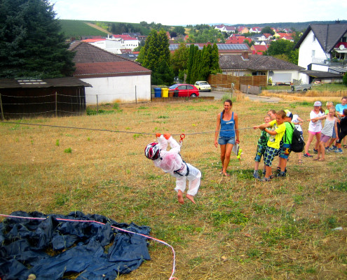 Kinder bei ihrer Heldenreise